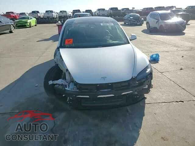 TESLA MODEL 3 2024 - 5YJ3E1EA8RF731859