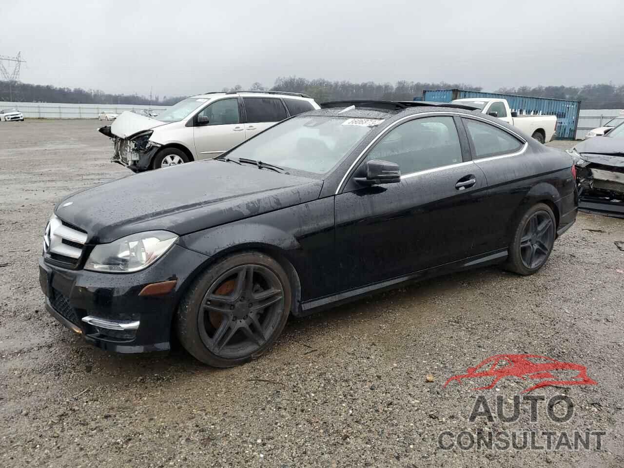 MERCEDES-BENZ C-CLASS 2013 - WDDGJ4HB4DG038620