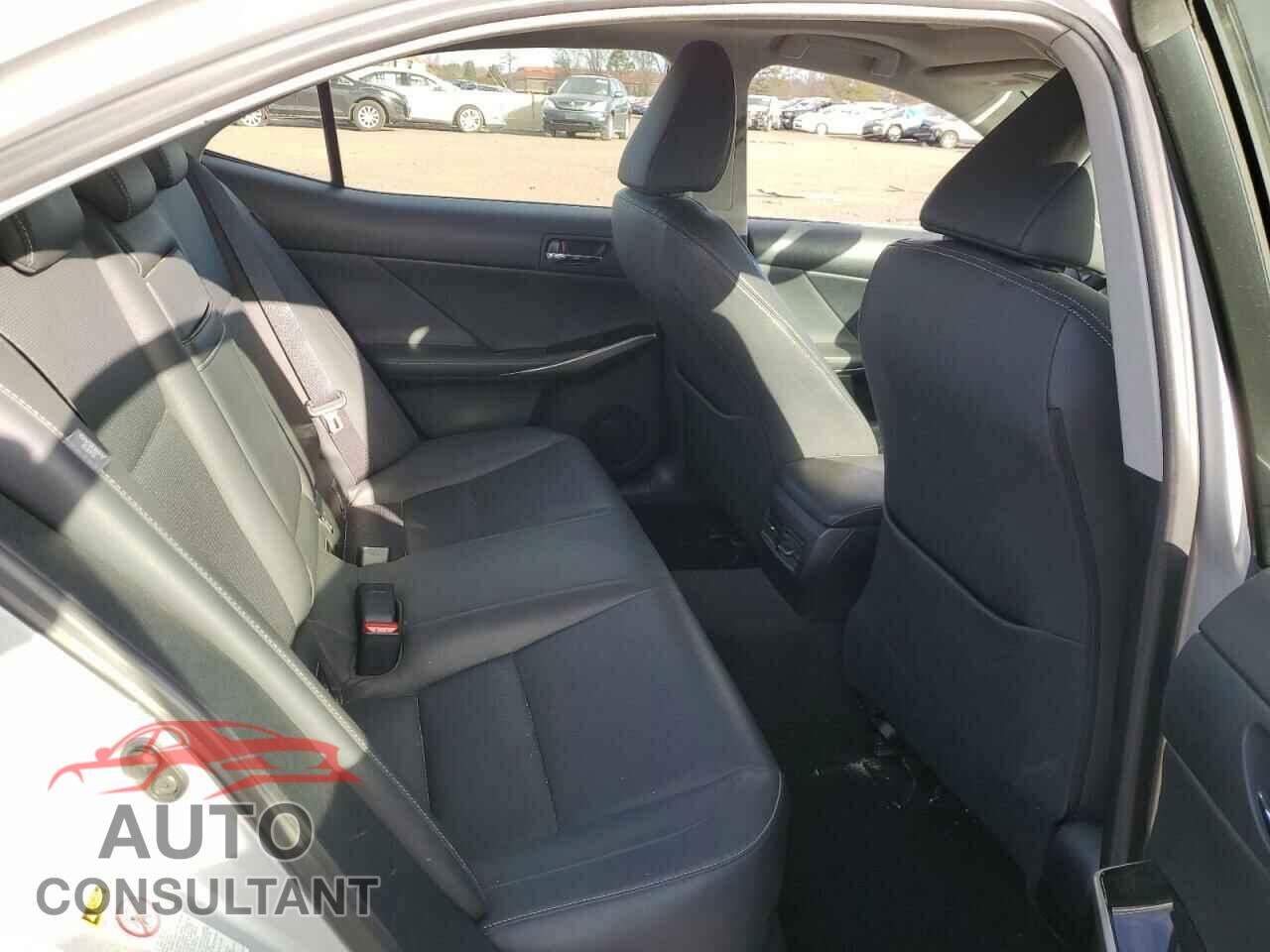 LEXUS IS 2015 - JTHCF1D2XF5028525