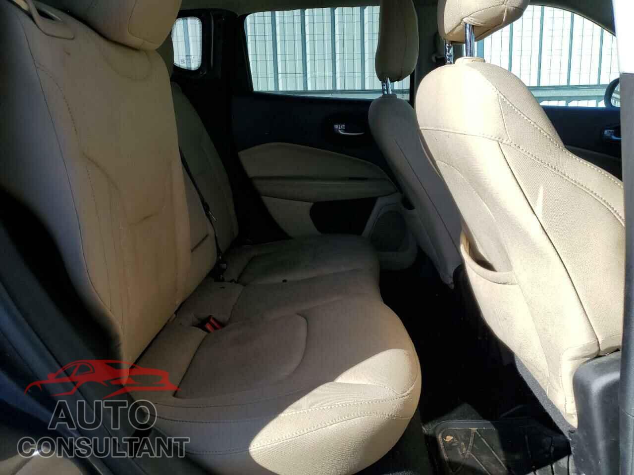 JEEP COMPASS 2018 - 3C4NJDAB0JT127099