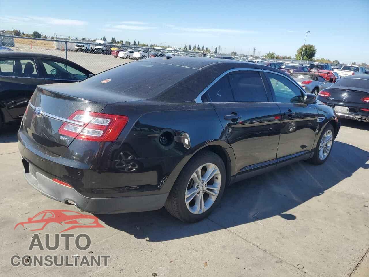 FORD TAURUS 2013 - 1FAHP2E83DG130320