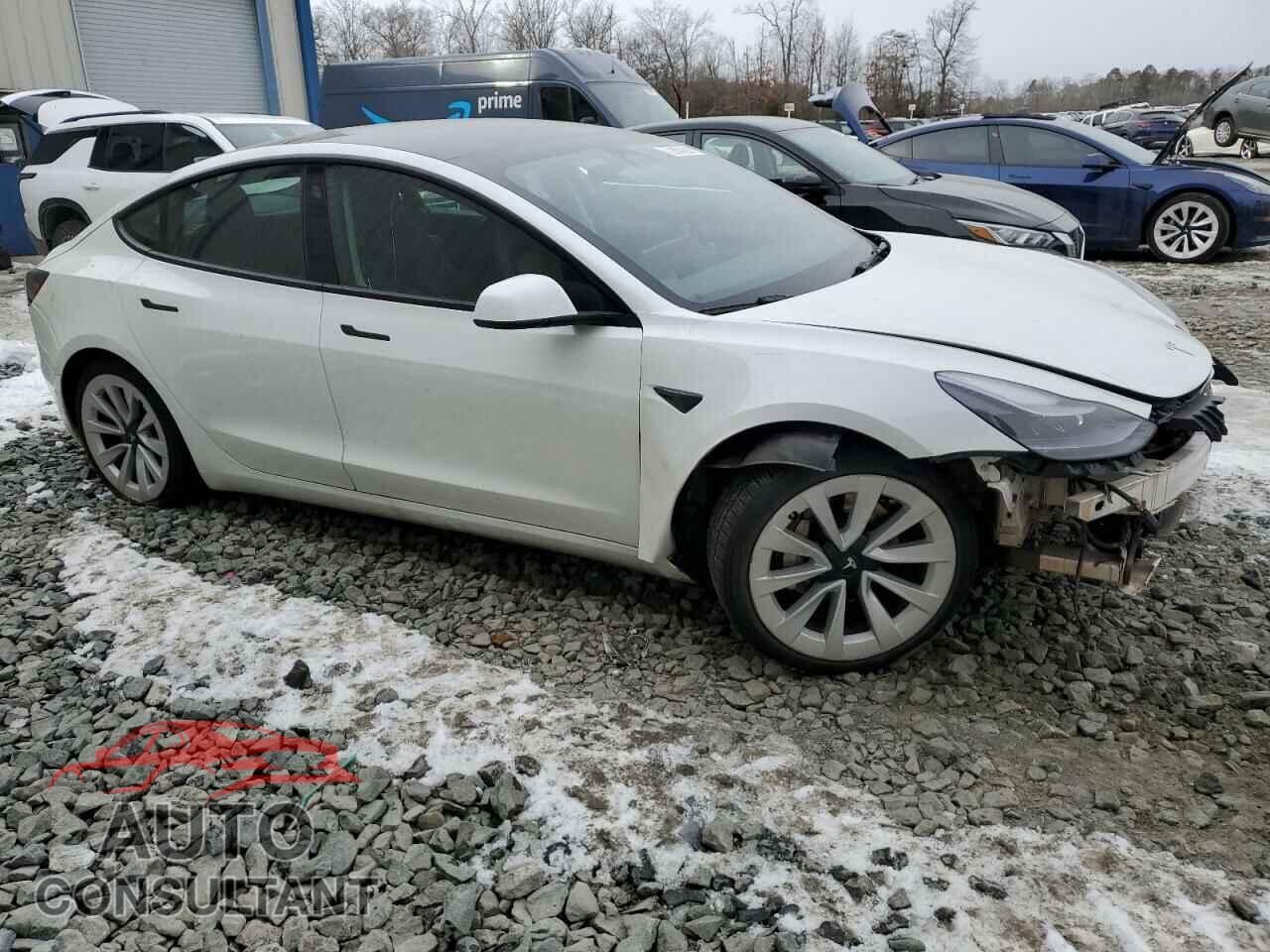 TESLA MODEL 3 2022 - 5YJ3E1EA0NF186833