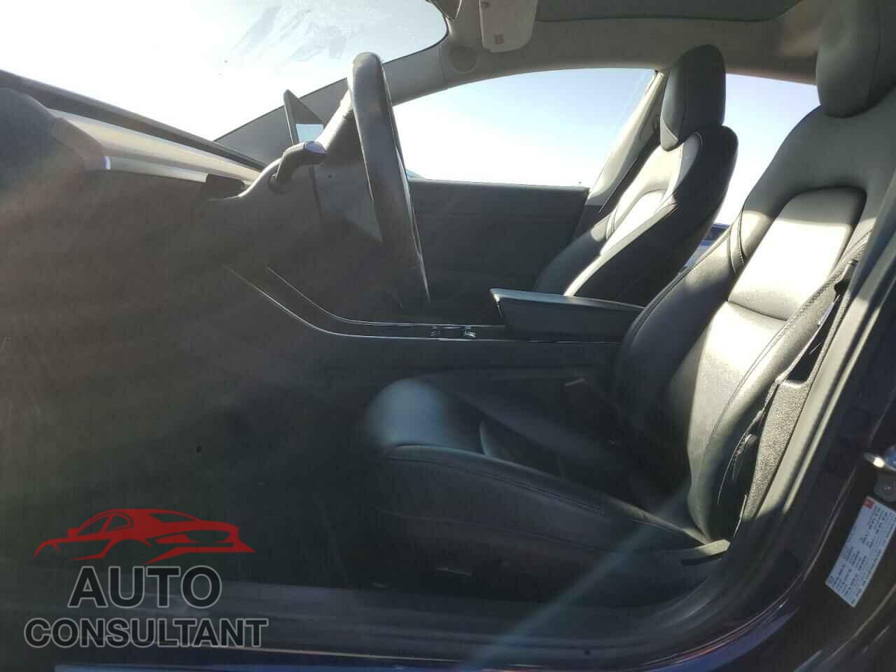 TESLA MODEL 3 2018 - 5YJ3E1EAXJF014707