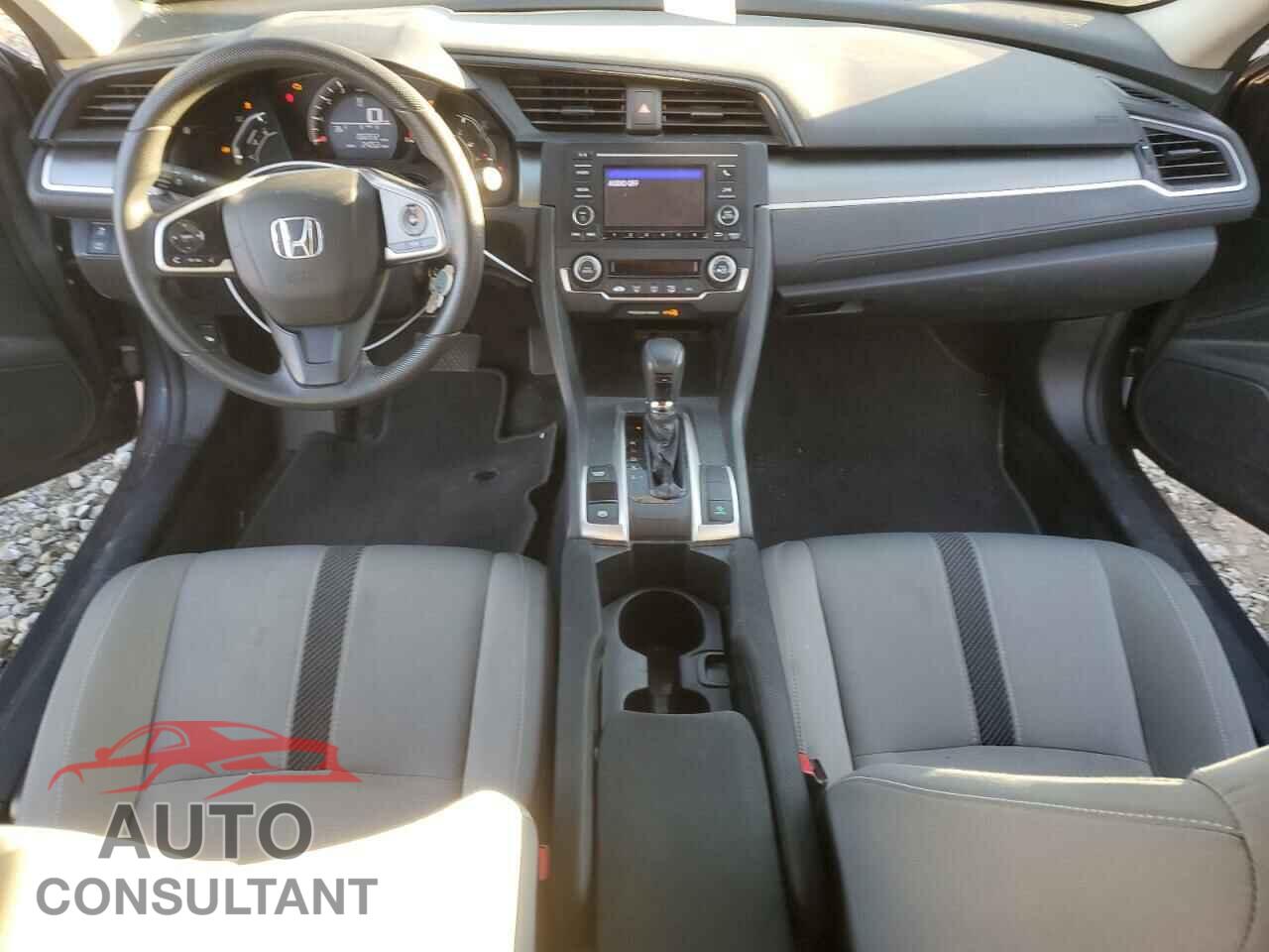 HONDA CIVIC 2018 - 2HGFC2F52JH592029