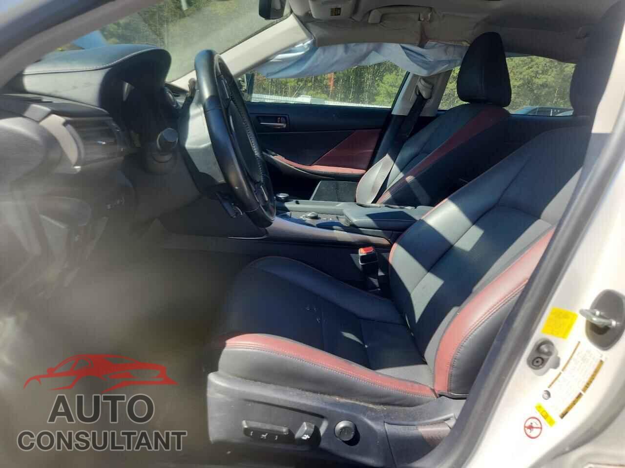 LEXUS IS 2017 - JTHCM1D24H5019232