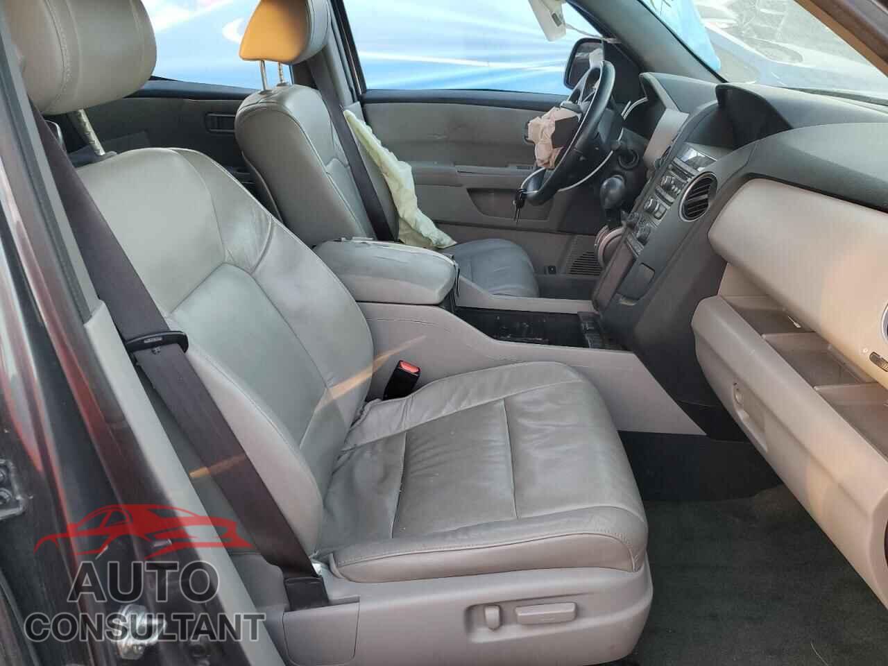 HONDA PILOT 2015 - 5FNYF4H55FB046586