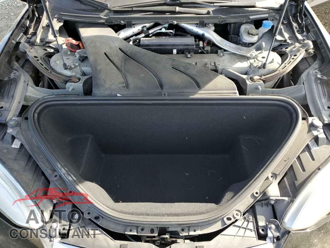 TESLA MODEL S 2016 - 5YJSA1E2XGF138985