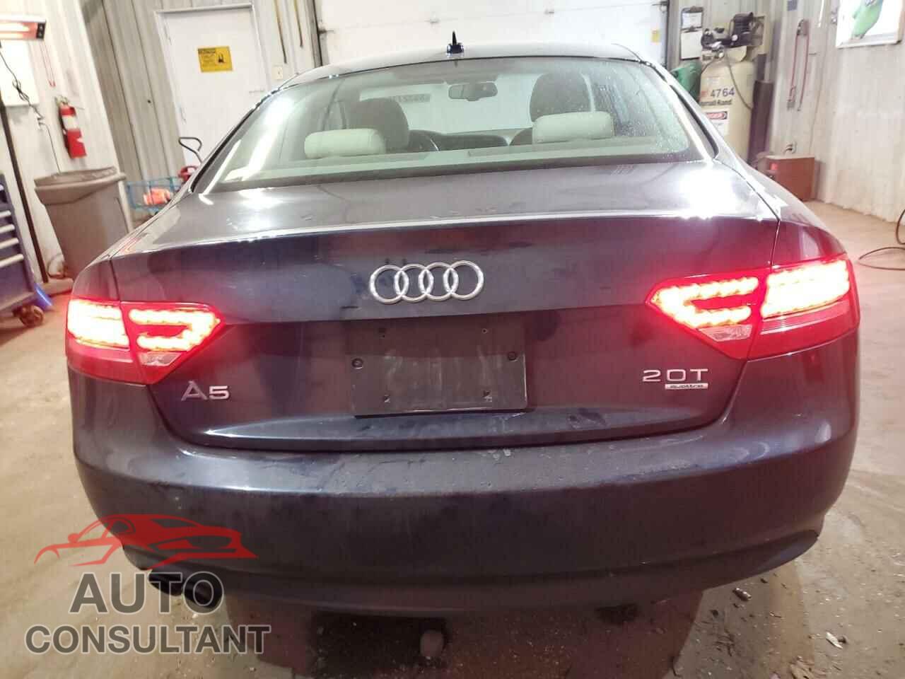 AUDI A5 2011 - WAULFAFR8BA028341
