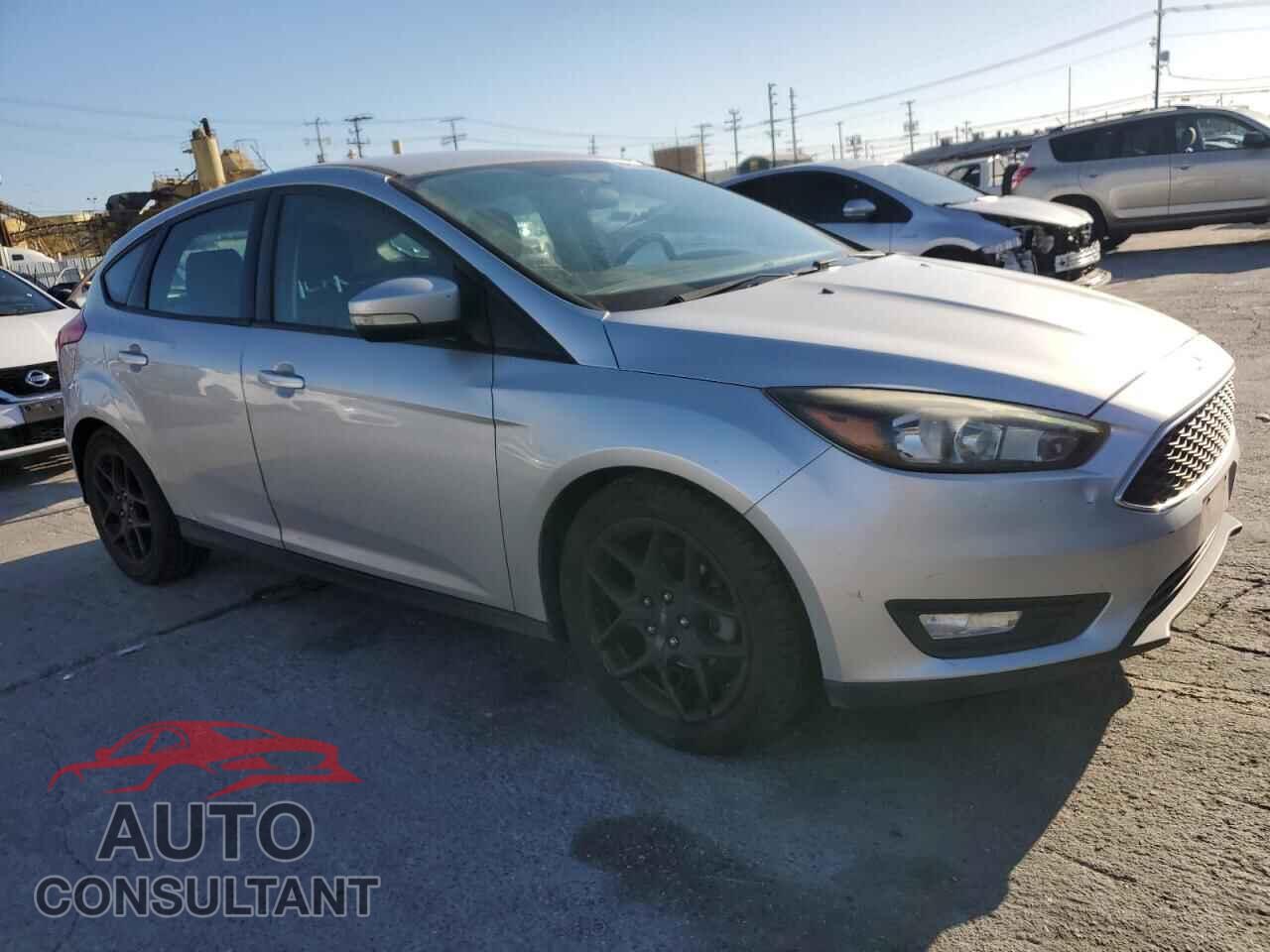 FORD FOCUS 2016 - 1FADP3K26GL329216