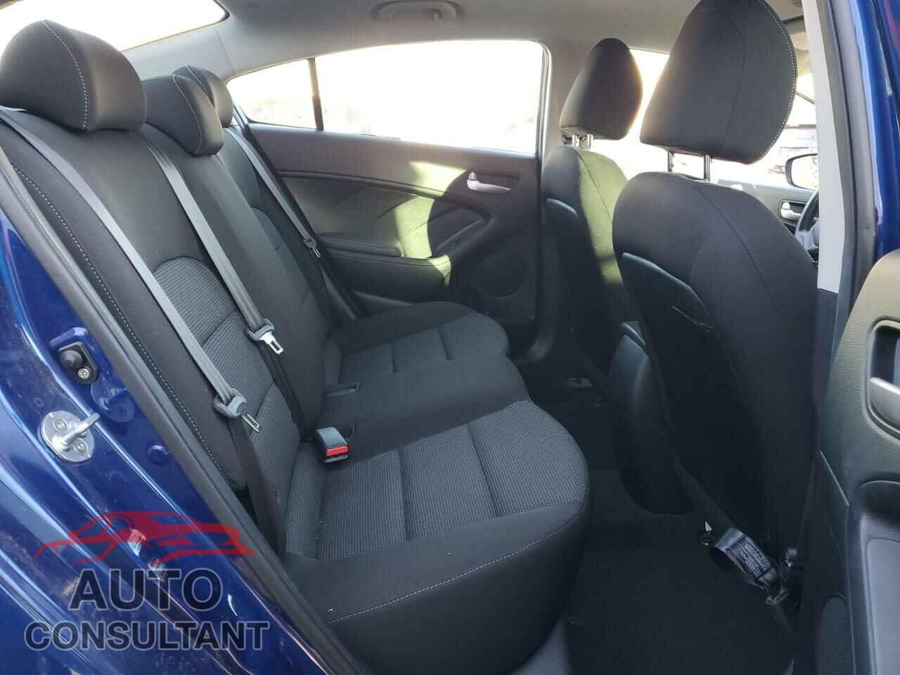 KIA FORTE 2017 - 3KPFK4A72HE072652