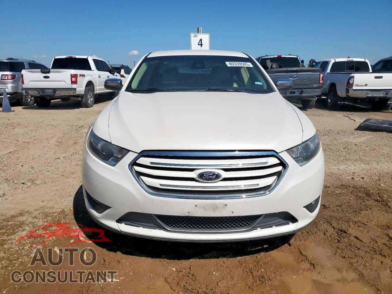 FORD TAURUS 2017 - 1FAHP2F84HG102482