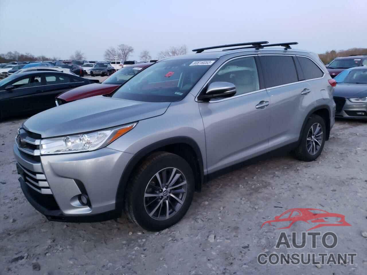 TOYOTA HIGHLANDER 2019 - 5TDJZRFH4KS574449