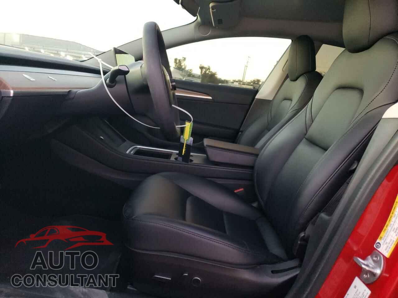 TESLA MODEL 3 2021 - 5YJ3E1EB5MF009234