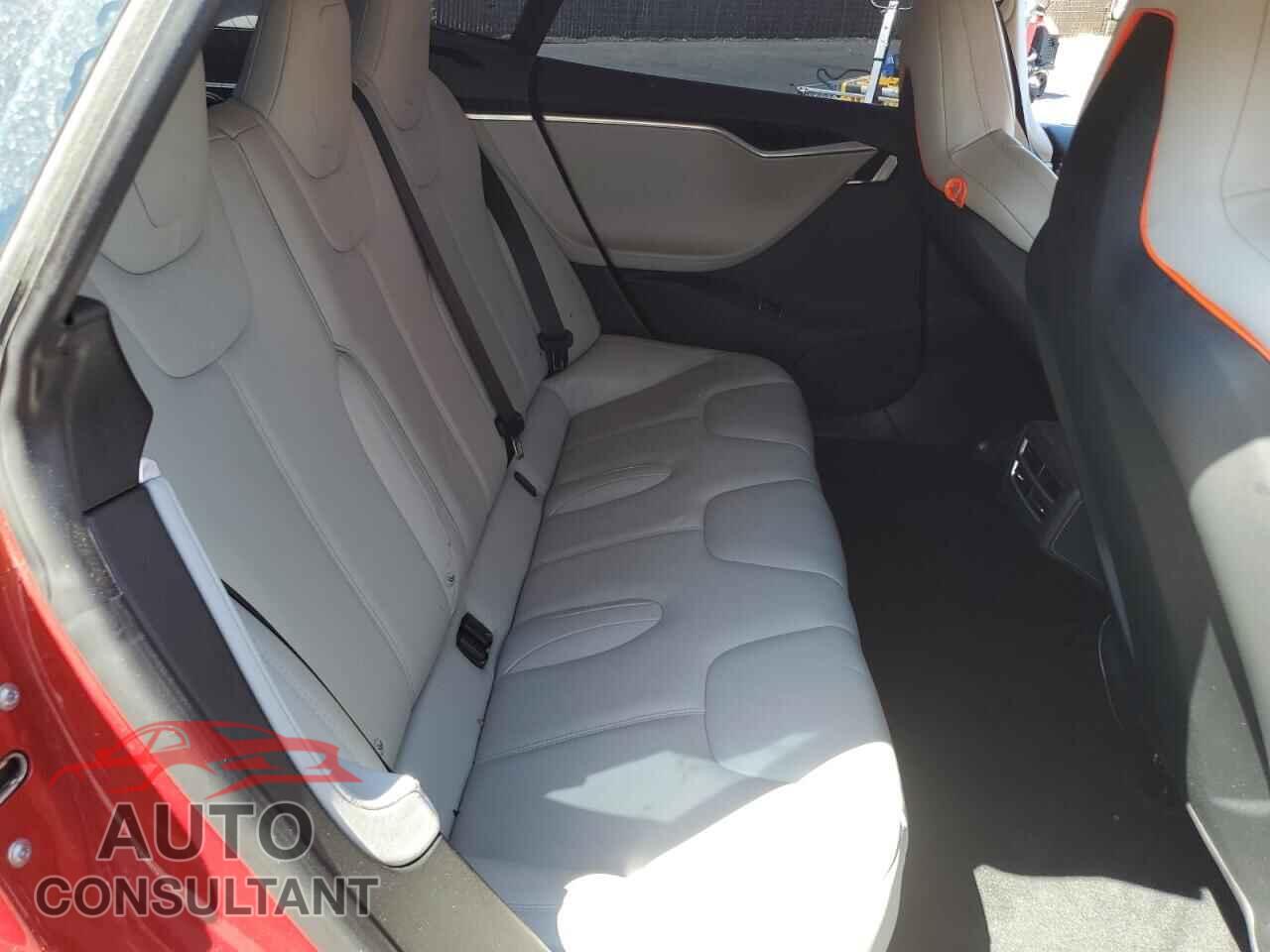 TESLA MODEL S 2015 - 5YJSA1E29FF107399