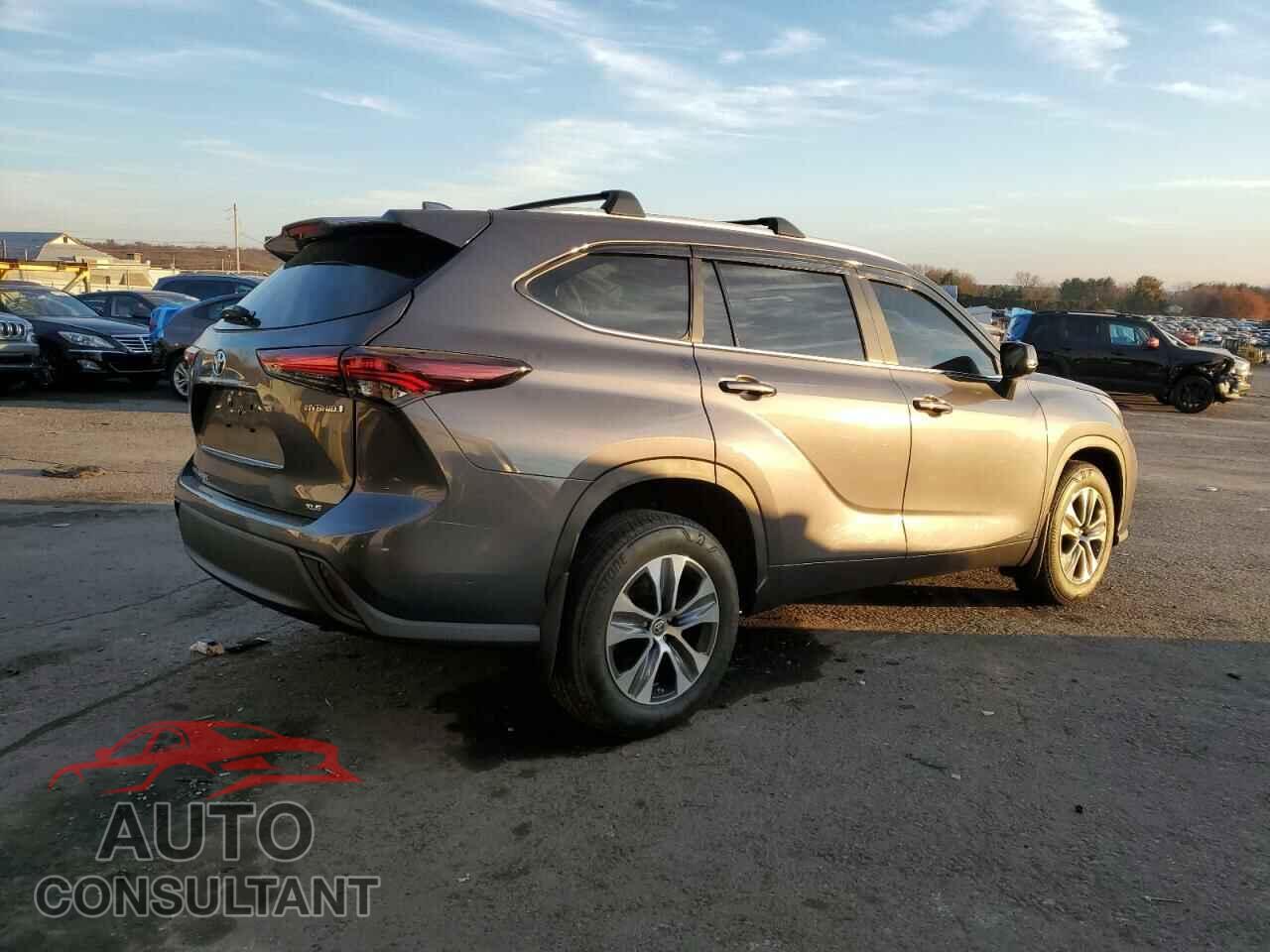 TOYOTA HIGHLANDER 2024 - 5TDKBRCH4RS606016