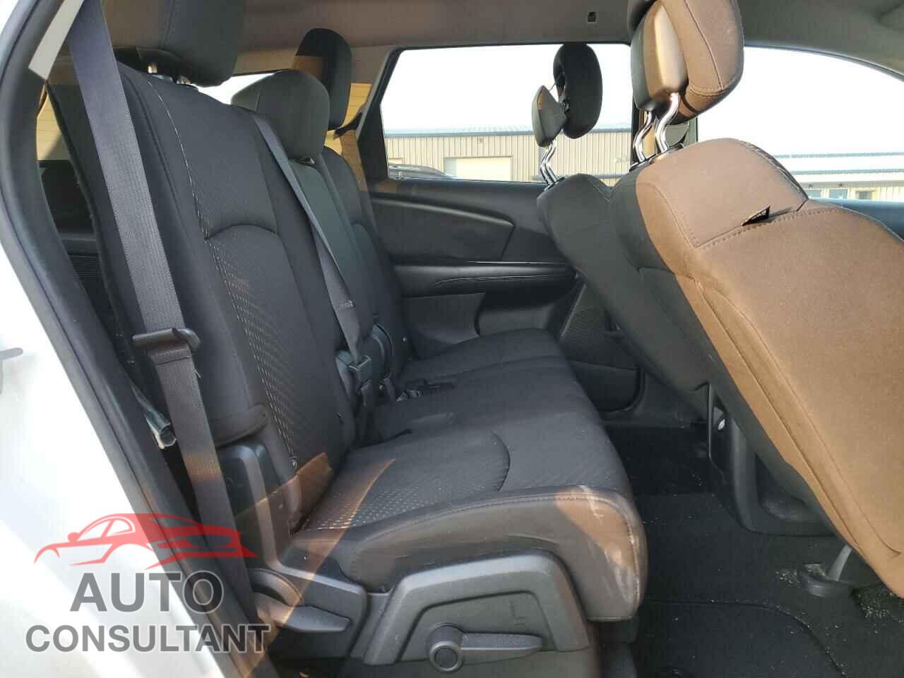 DODGE JOURNEY 2012 - 3C4PDCBG7CT208253
