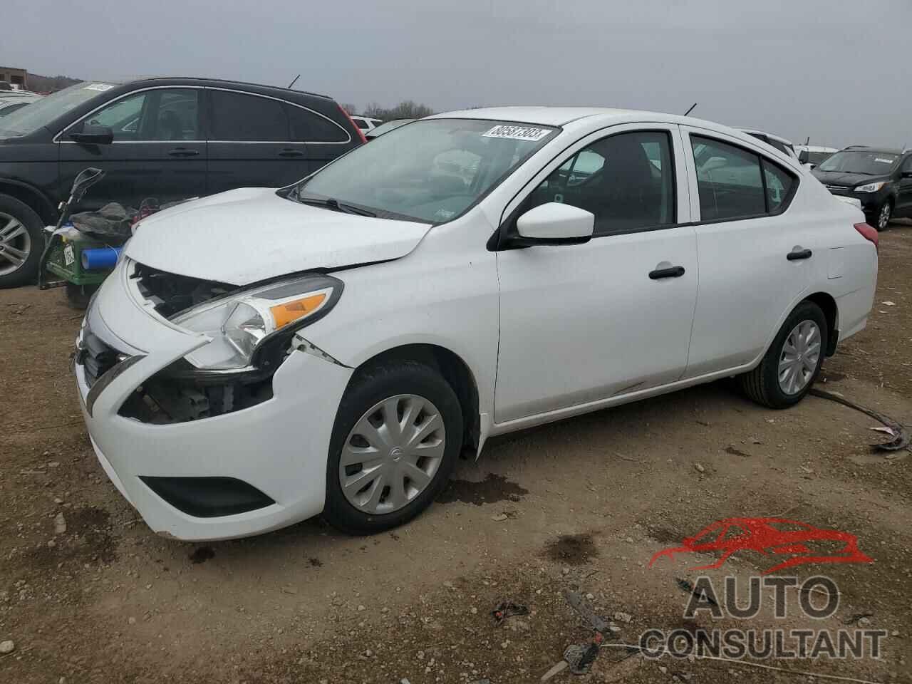 NISSAN VERSA 2018 - 3N1CN7APXJL804252