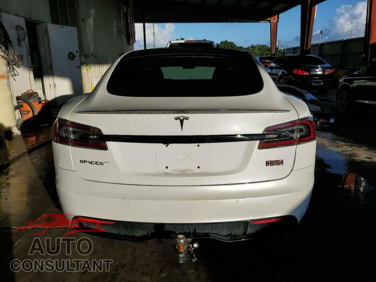 TESLA MODEL S 2021 - 5YJSA1E63MF452511