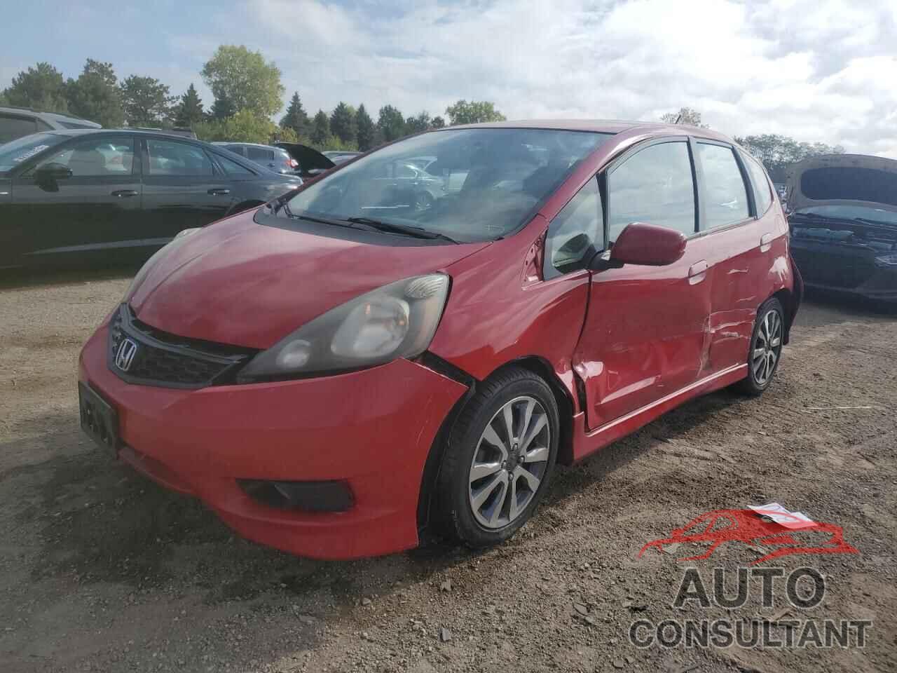 HONDA FIT 2013 - JHMGE8H52DC028271