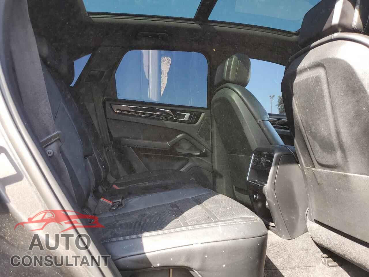 PORSCHE CAYENNE 2019 - WP1AA2AYXKDA06013