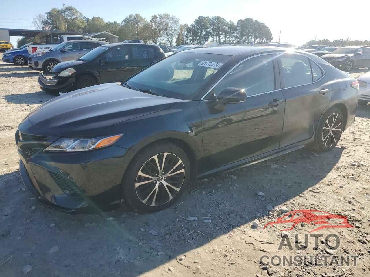 TOYOTA CAMRY 2018 - 4T1B11HK0JU651572