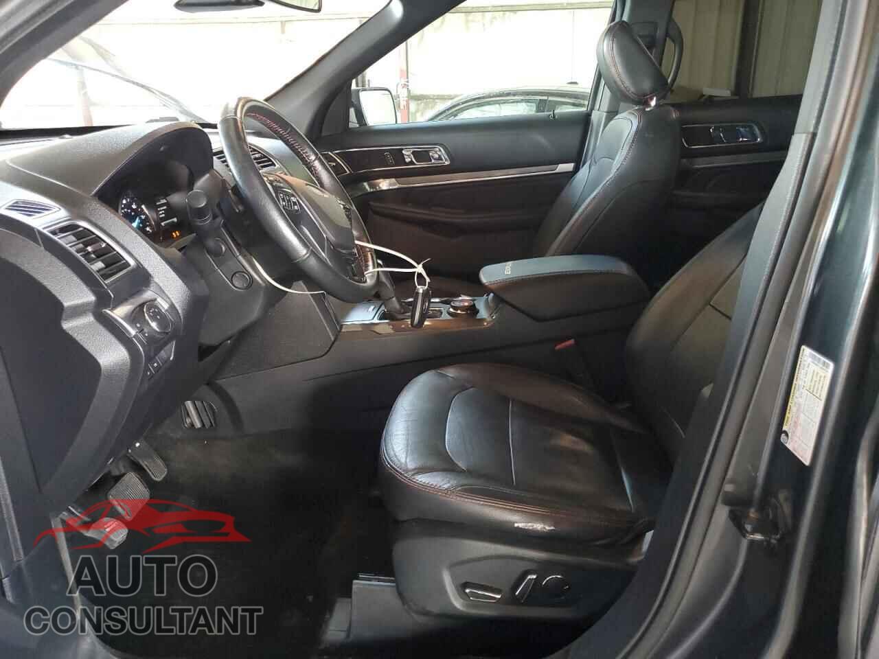 FORD EXPLORER 2018 - 1FM5K8GT1JGB09750