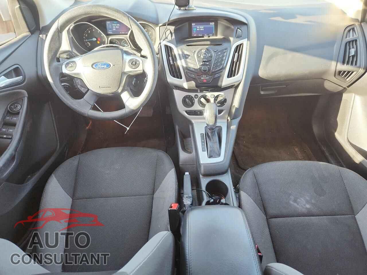 FORD FOCUS 2014 - 1FADP3F22EL460909