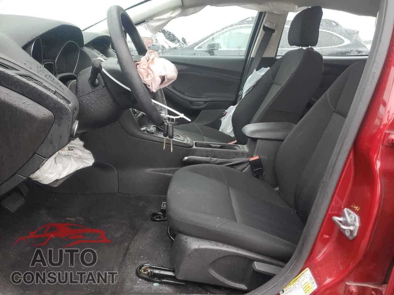 FORD FOCUS 2017 - 1FADP3K29HL235168