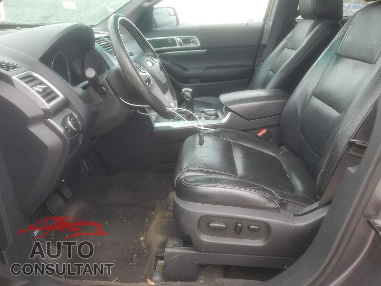 FORD EXPLORER 2011 - 1FMHK8D8XBGA30740