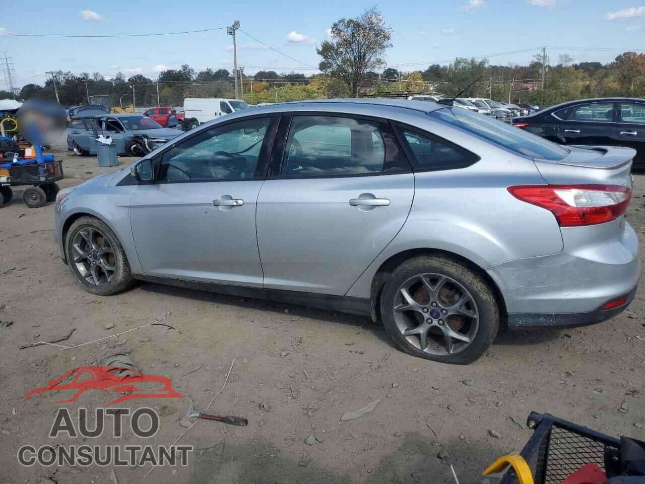 FORD FOCUS 2013 - 1FADP3F29DL330057