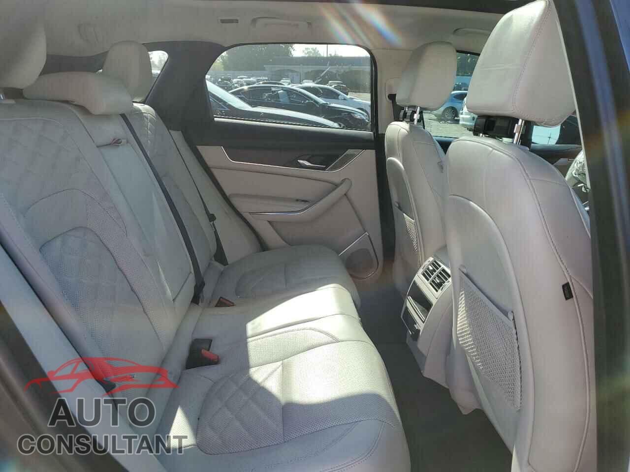 JAGUAR F-PACE 2021 - SADCJ2EX2MA680323