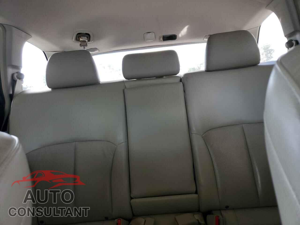 SUBARU OUTBACK 2011 - 4S4BRBKC2B3357288