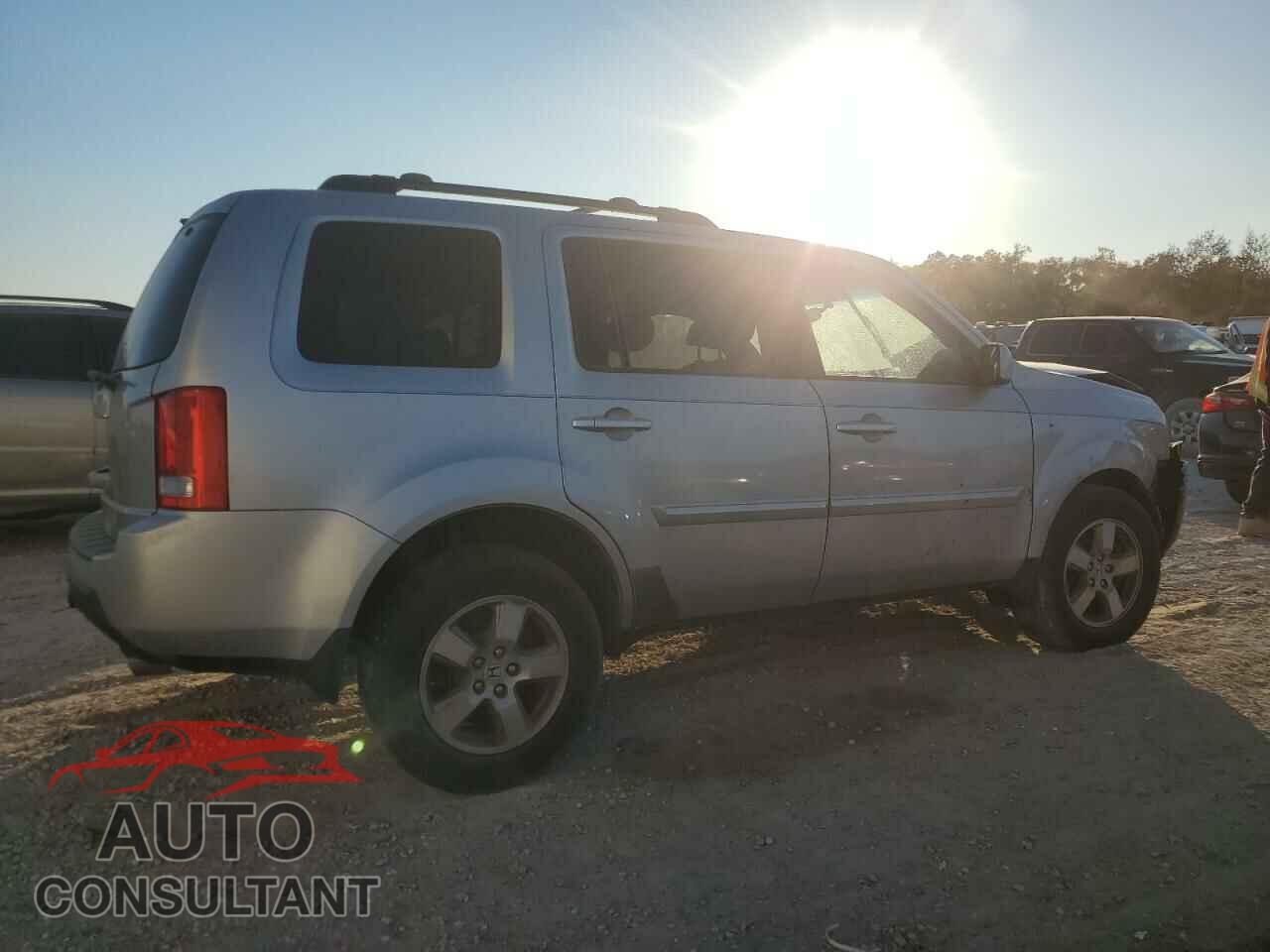 HONDA PILOT 2011 - 5FNYF3H41BB025245