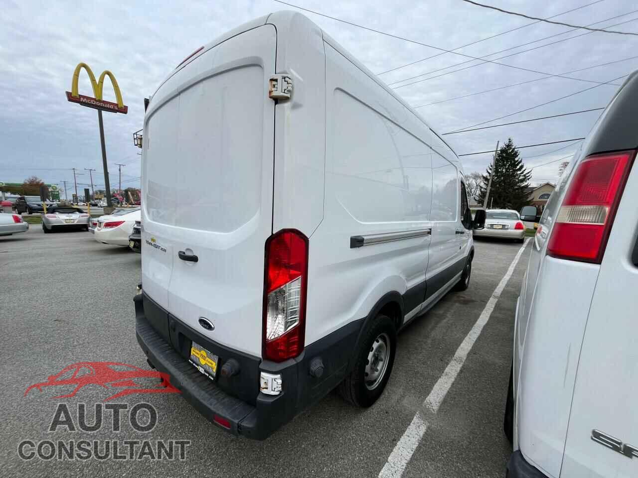 FORD TRANSIT 2016 - 1FTYR2CM4GKA17059