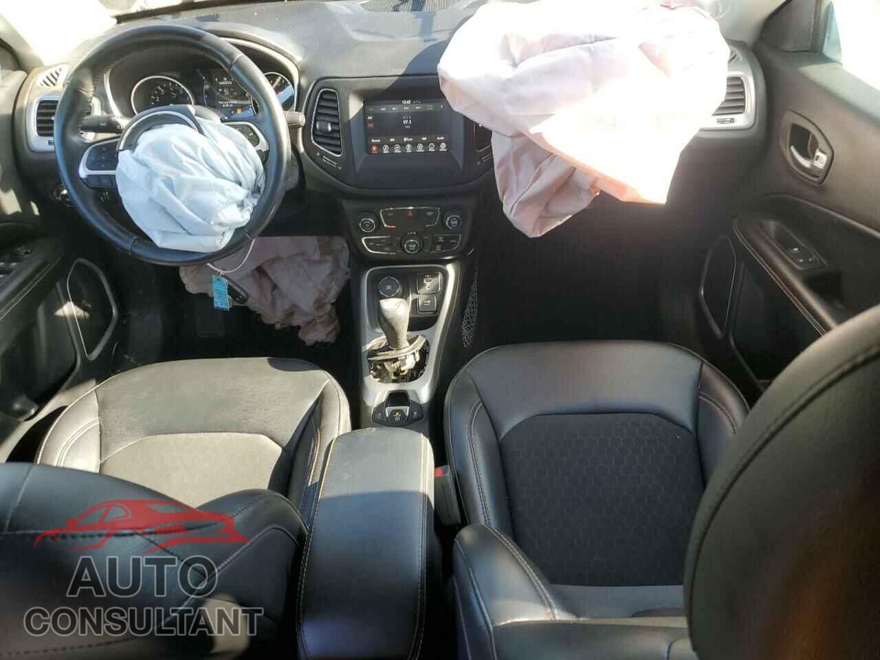 JEEP COMPASS 2019 - 3C4NJDBB0KT641860