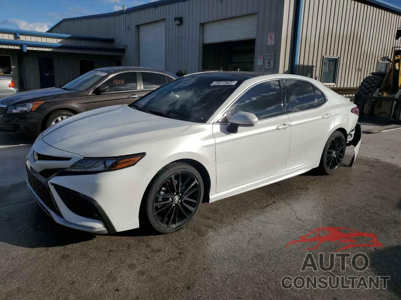 TOYOTA CAMRY 2023 - 4T1K61AK5PU113941