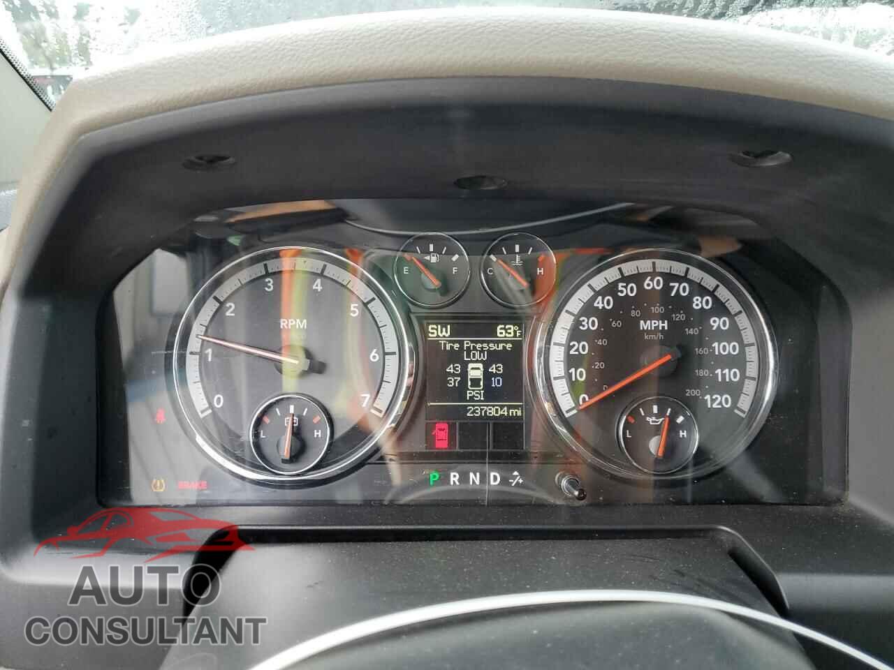 DODGE RAM 1500 2012 - 1C6RD7LT5CS117177