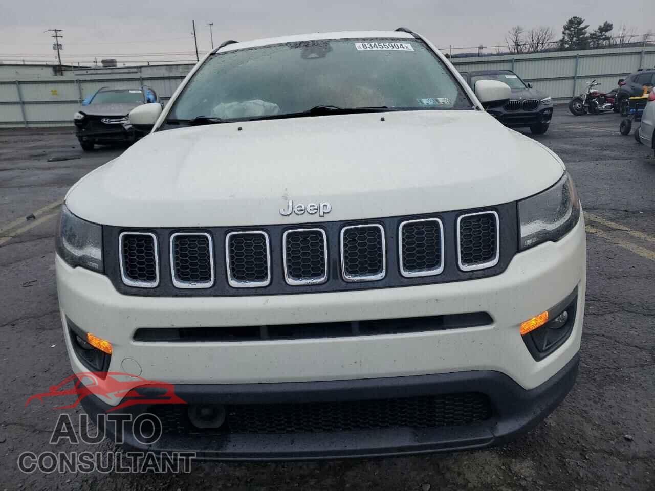 JEEP COMPASS 2018 - 3C4NJDBB9JT331544