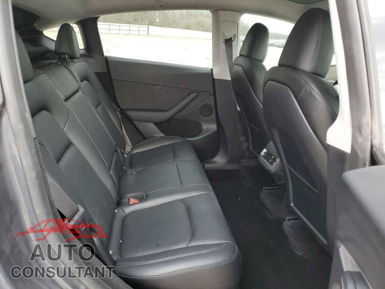TESLA MODEL Y 2023 - 7SAYGDEF9PF844524