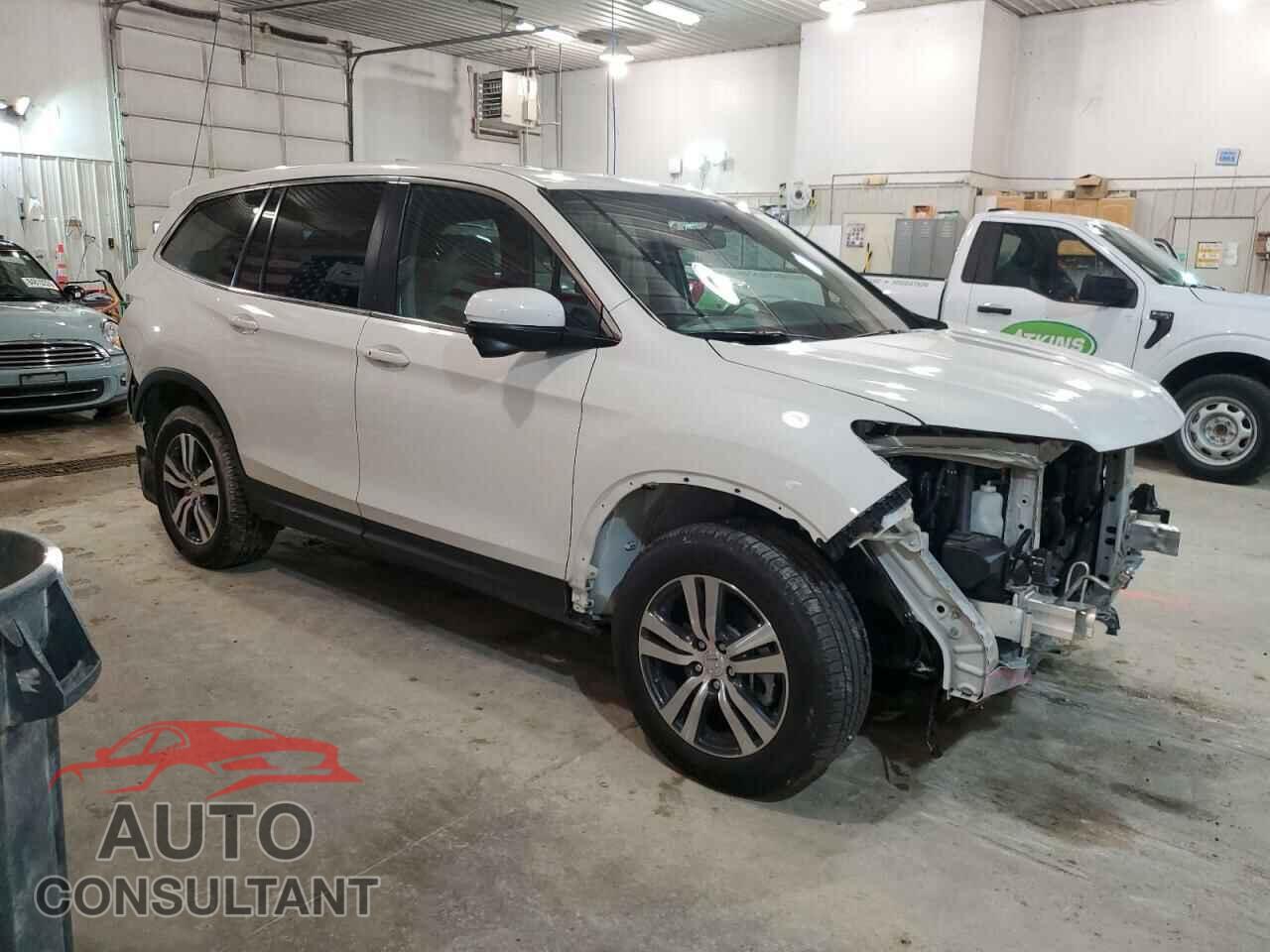 HONDA PILOT 2017 - 5FNYF6H58HB059413