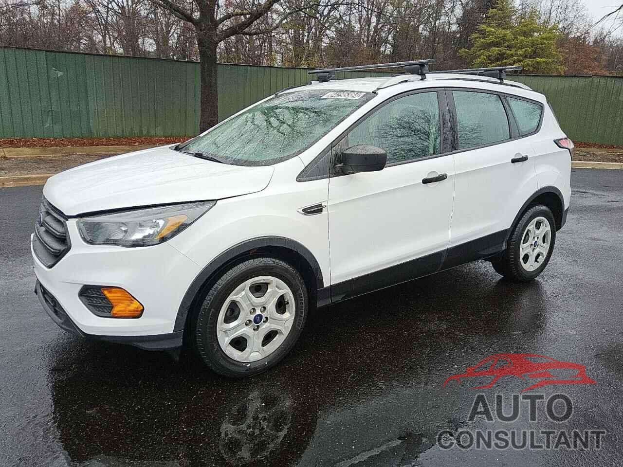 FORD ESCAPE 2018 - 1FMCU0F71JUB15220