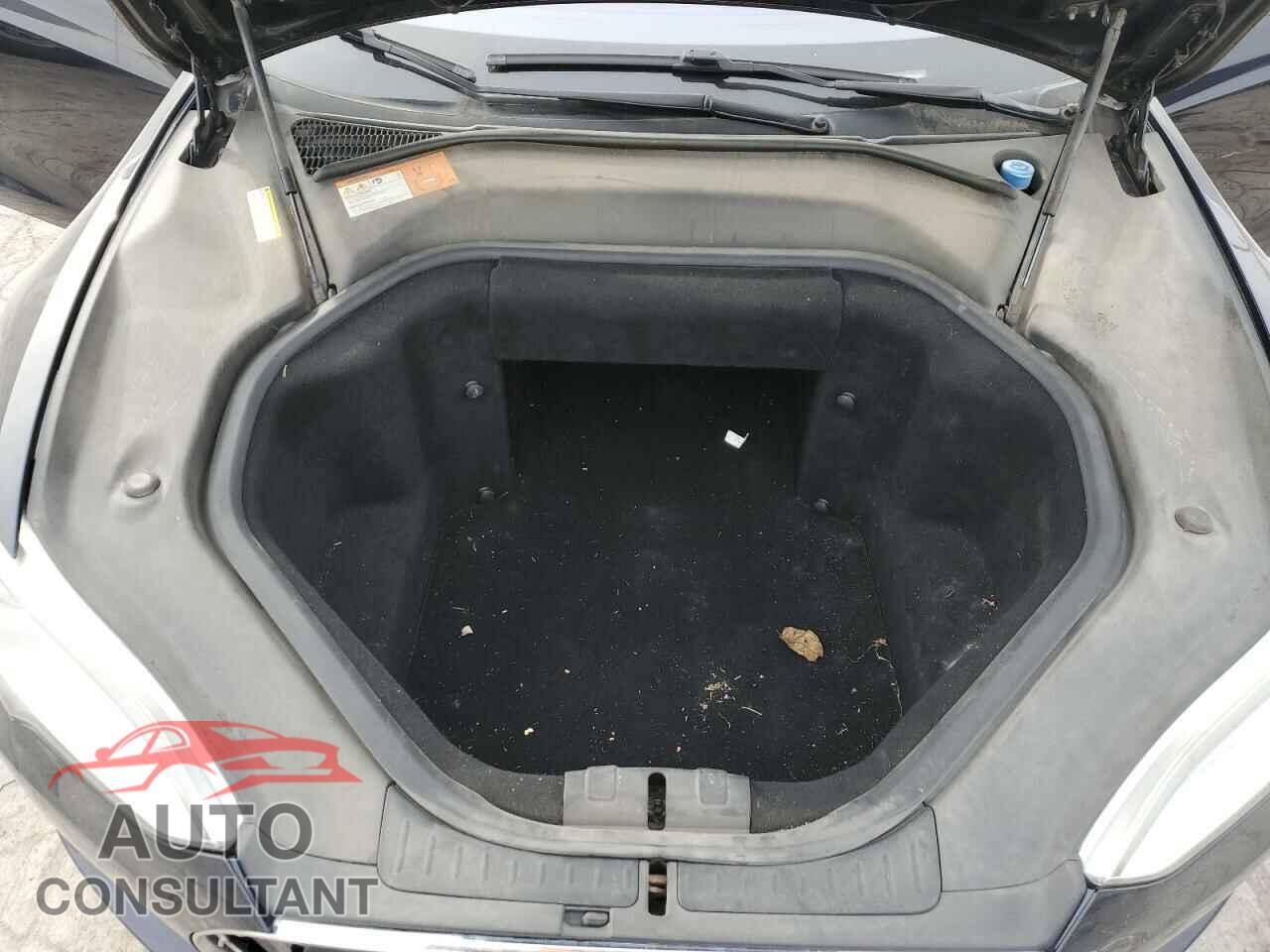 TESLA MODEL S 2013 - 5YJSA1CN4DFP21013