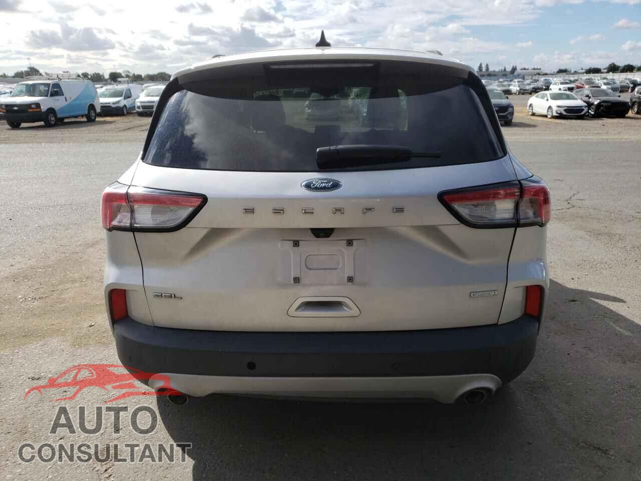 FORD ESCAPE 2020 - 1FMCU0H61LUA15058