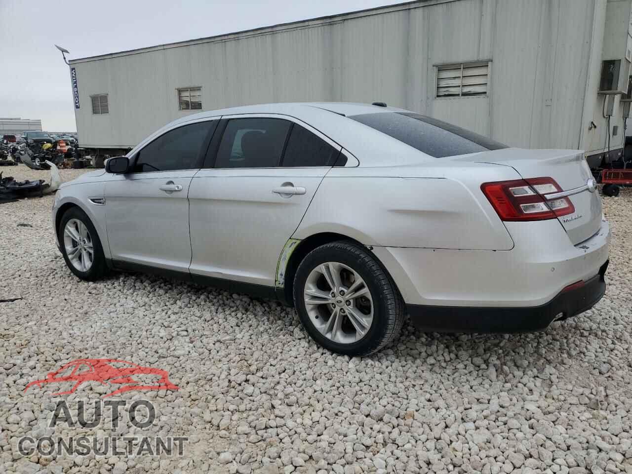 FORD TAURUS 2015 - 1FAHP2E83FG159027