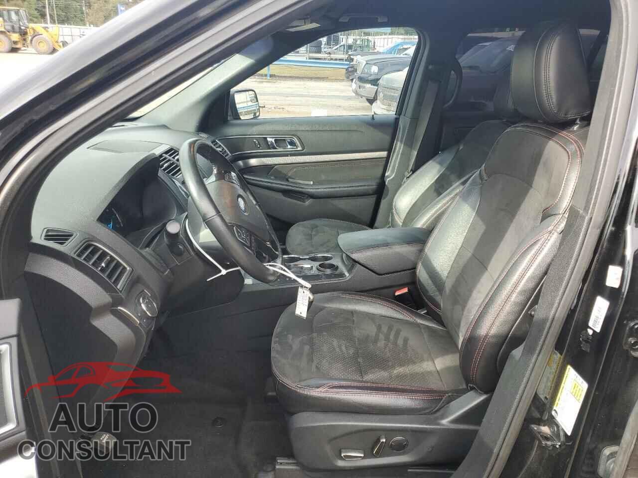 FORD EXPLORER 2018 - 1FM5K7D83JGA38013