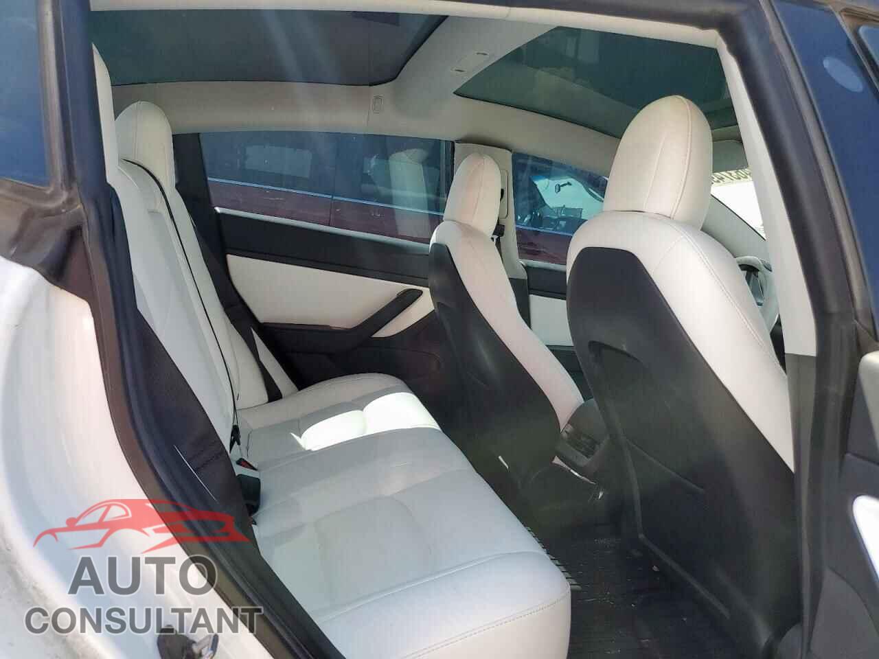 TESLA MODEL 3 2020 - 5YJ3E1ECXLF784247