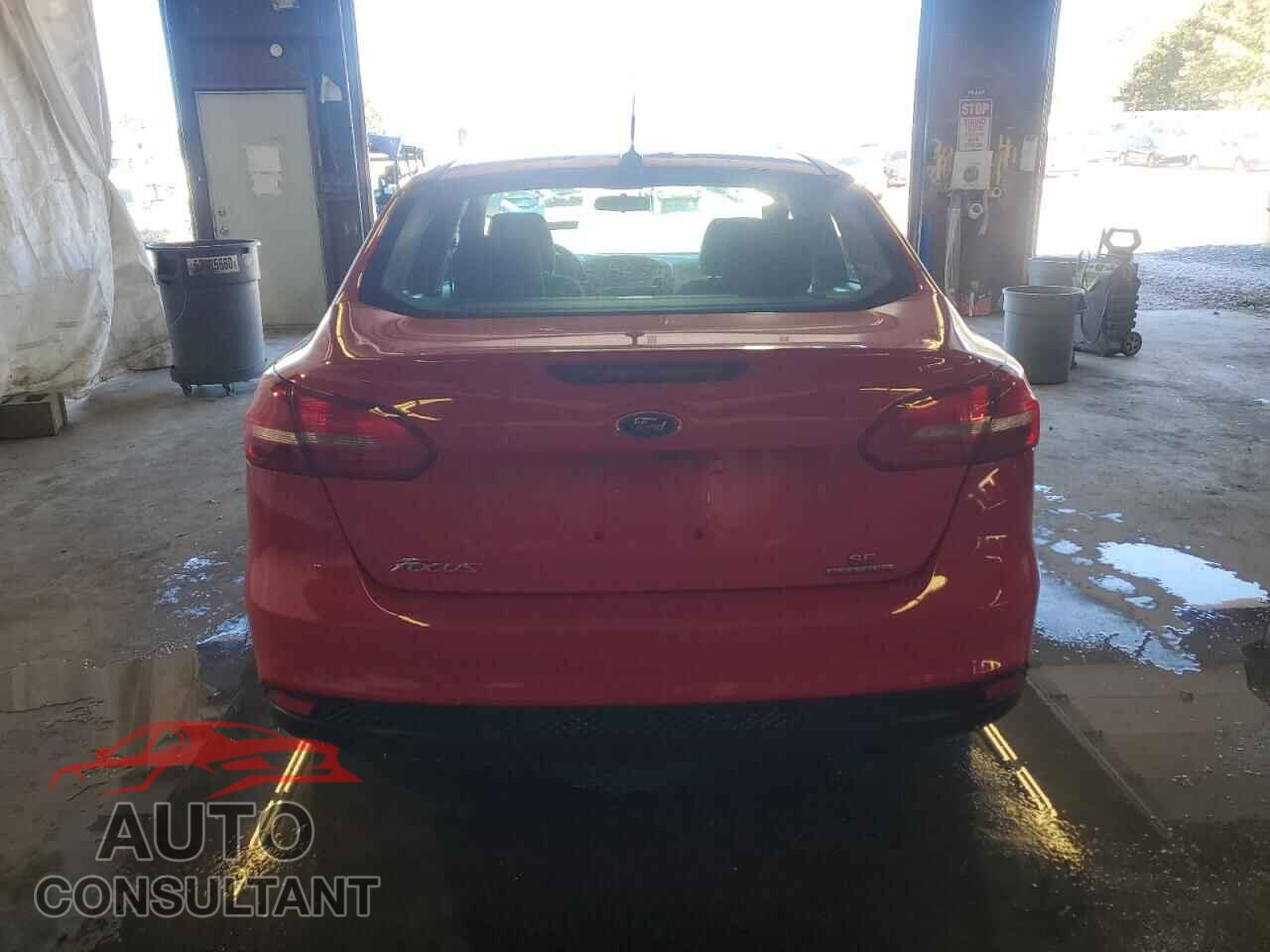 FORD FOCUS 2015 - 1FADP3F20FL335182