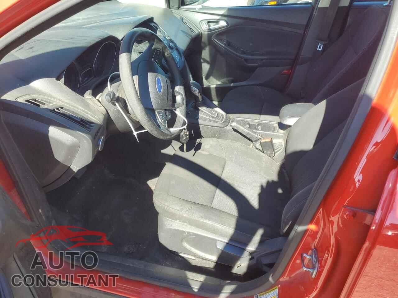 FORD FOCUS 2017 - 1FADP3F24HL203061