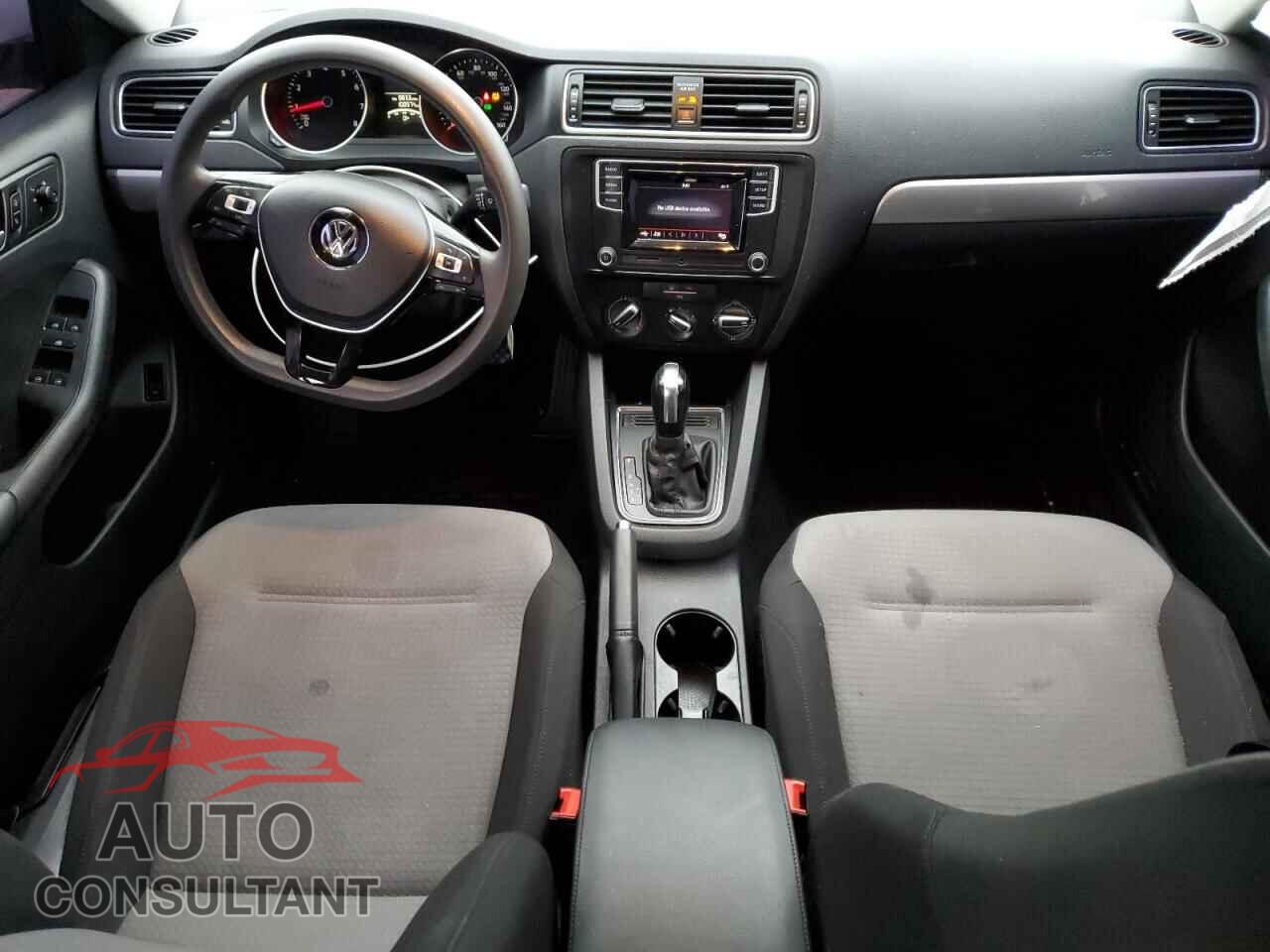 VOLKSWAGEN JETTA 2017 - 3VW2B7AJ9HM393246