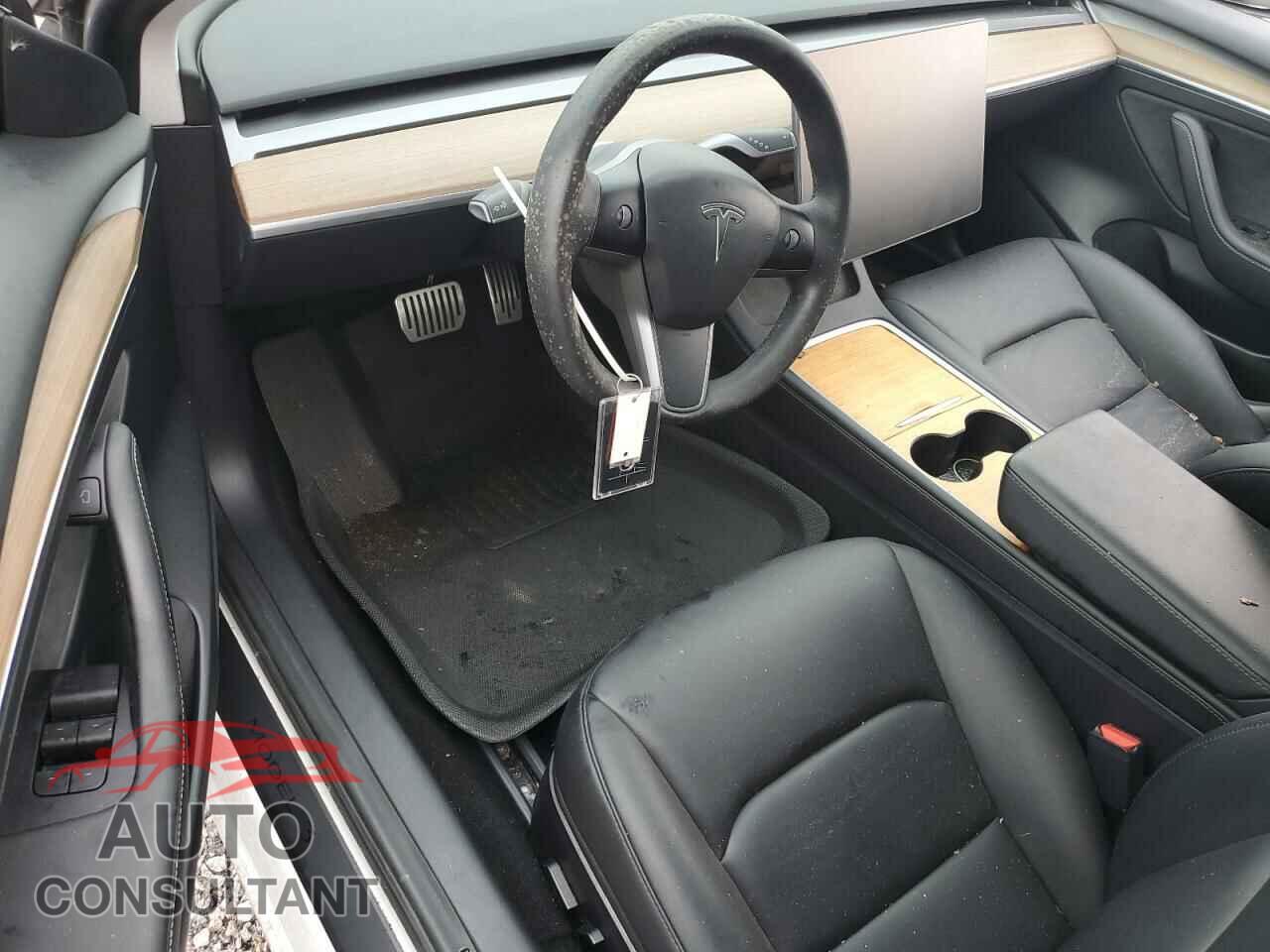 TESLA MODEL 3 2021 - 5YJ3E1EB8MF033043